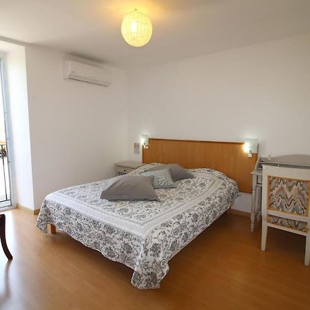 Auberge De La Couronne Lablachère Εξωτερικό φωτογραφία