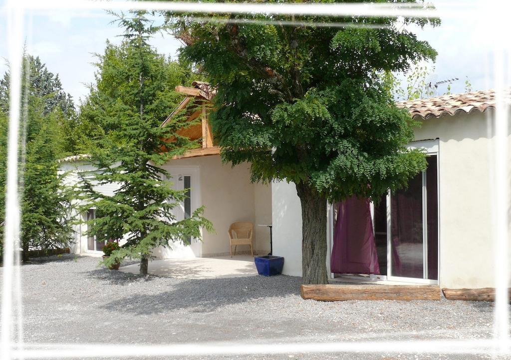 Auberge De La Couronne Lablachère Εξωτερικό φωτογραφία