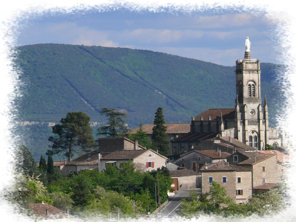 Auberge De La Couronne Lablachère Εξωτερικό φωτογραφία
