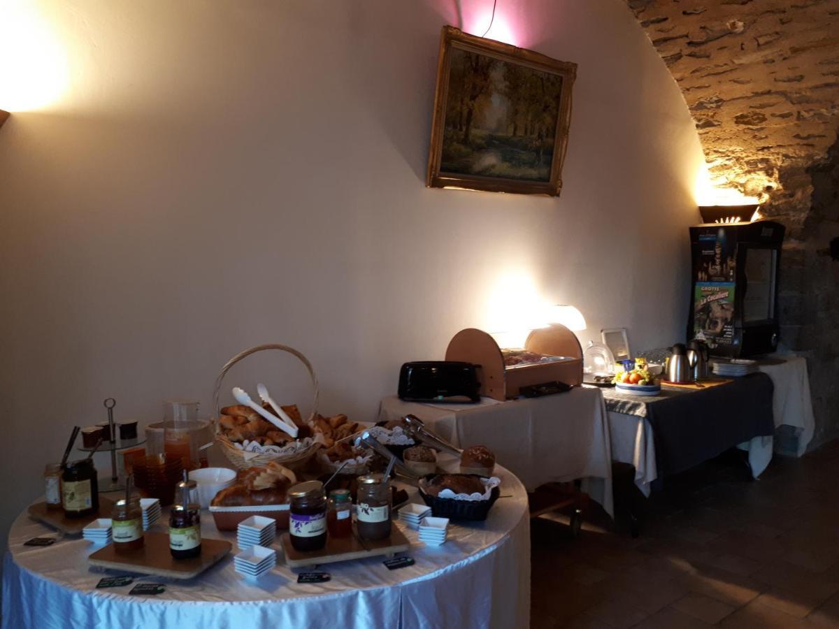 Auberge De La Couronne Lablachère Εξωτερικό φωτογραφία